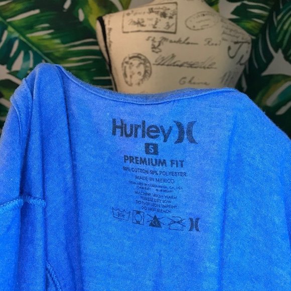 EUC Hurley Womens Small Premium Fit Blue Graphic Textured Logo Blue Summer Tee - Picture 6 of 6